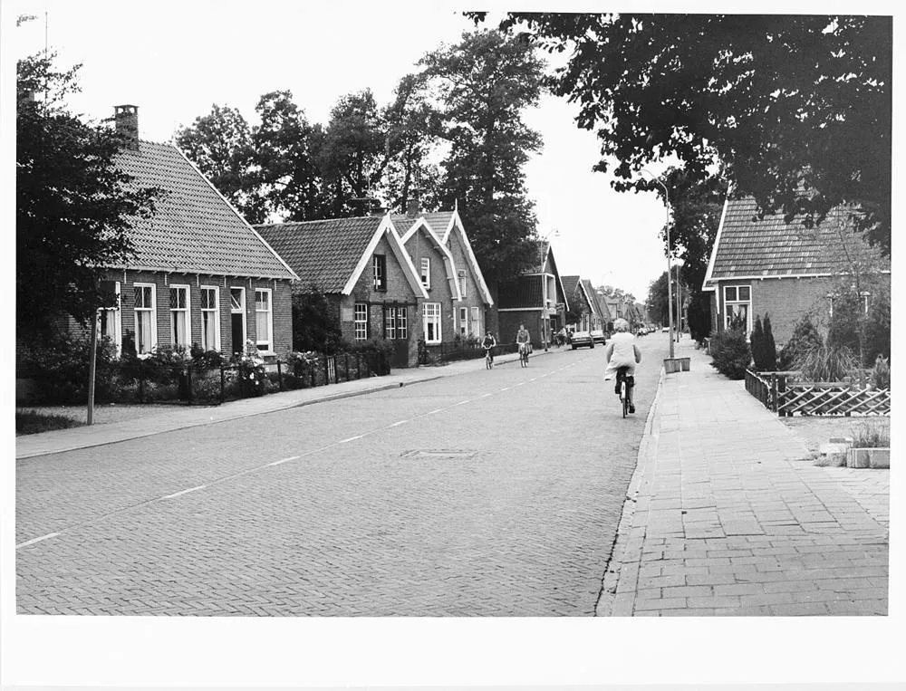 Vriezenveen: Overzicht van de Westeinde - Vriezenveen - 20427691 - RCE
